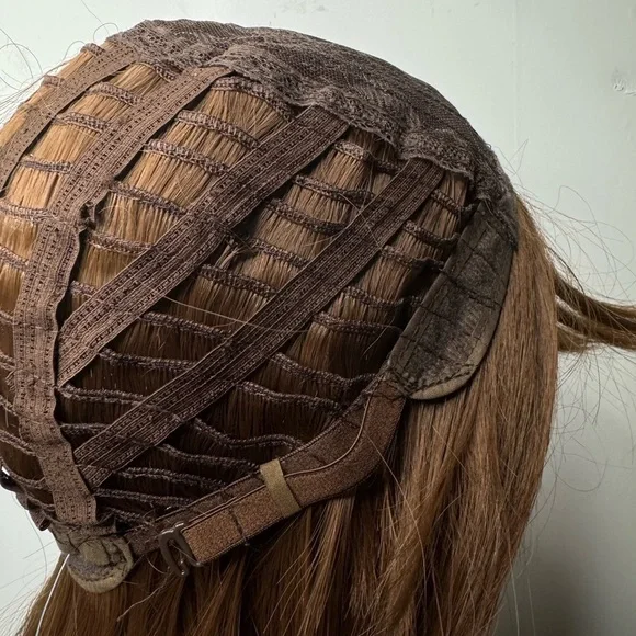 Dark Blonde Wavy Loose Long Hair Wig - Picture 6 of 9